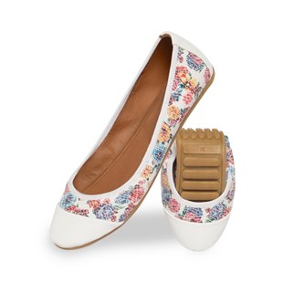 Rollbab White Flowered Pinup Kadın Babet ayakkabı